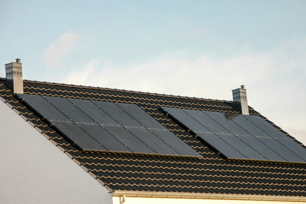 dak met zonnepanelen